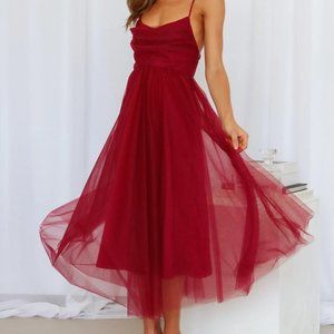 Hello Molly Never Worn Red Midi Dress Medium Flowy Sleeveless Gorgeous